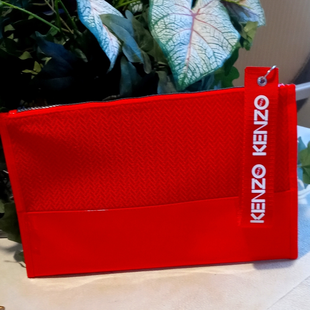 Kenzo clutch